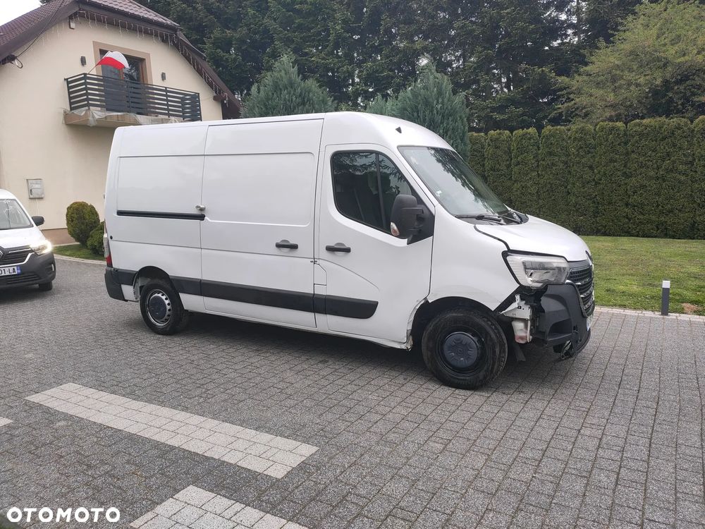 Renault MASTER  IV - 8