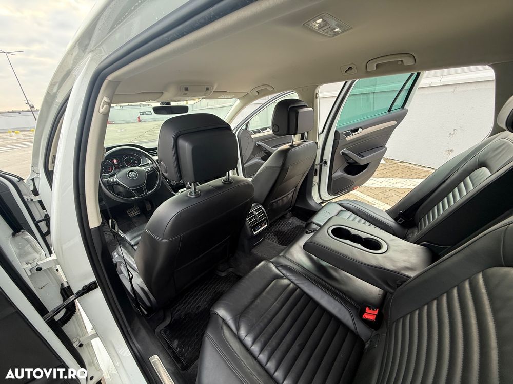 Volkswagen Passat Variant 2.0 TDI DSG 4Motion Highline - 9