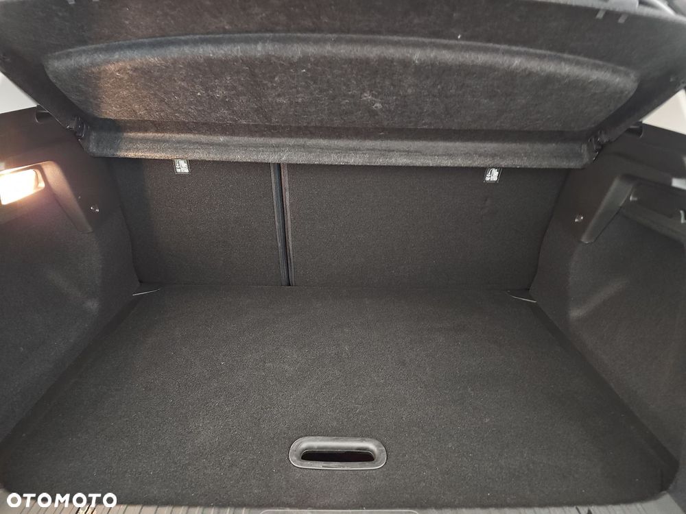 Renault Captur 1.3 TCe mHEV Techno EDC - 32