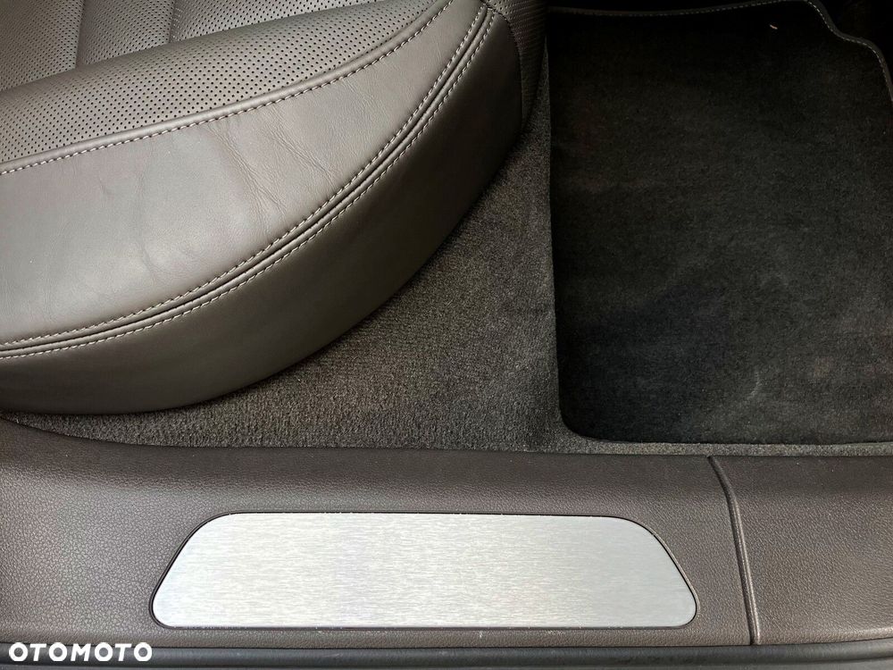 Porsche Panamera - 22