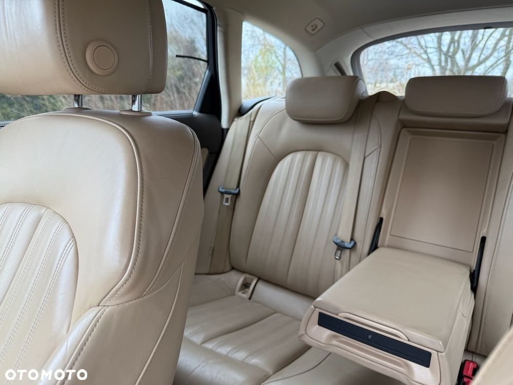 Audi A6 Avant 2.8 FSI Quattro S tronic - 9