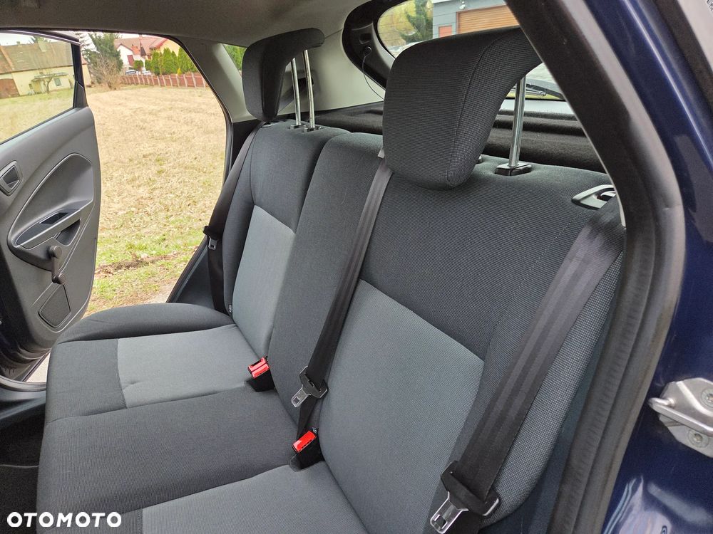 Ford Fiesta 1.25 Ambiente EU5 - 20