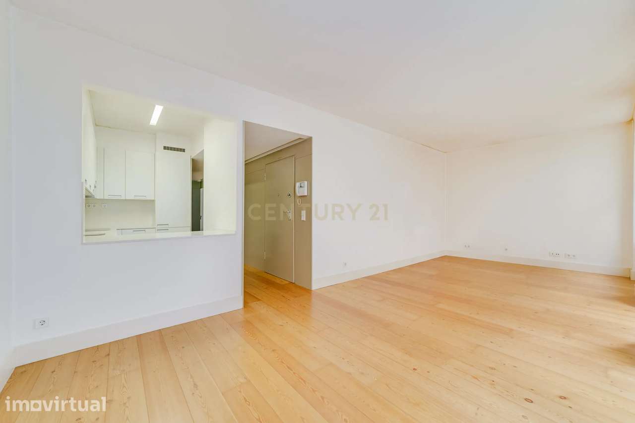 Encantador T2 de 81,5m² no coração do Príncipe Real - Grande imagem: 4/20