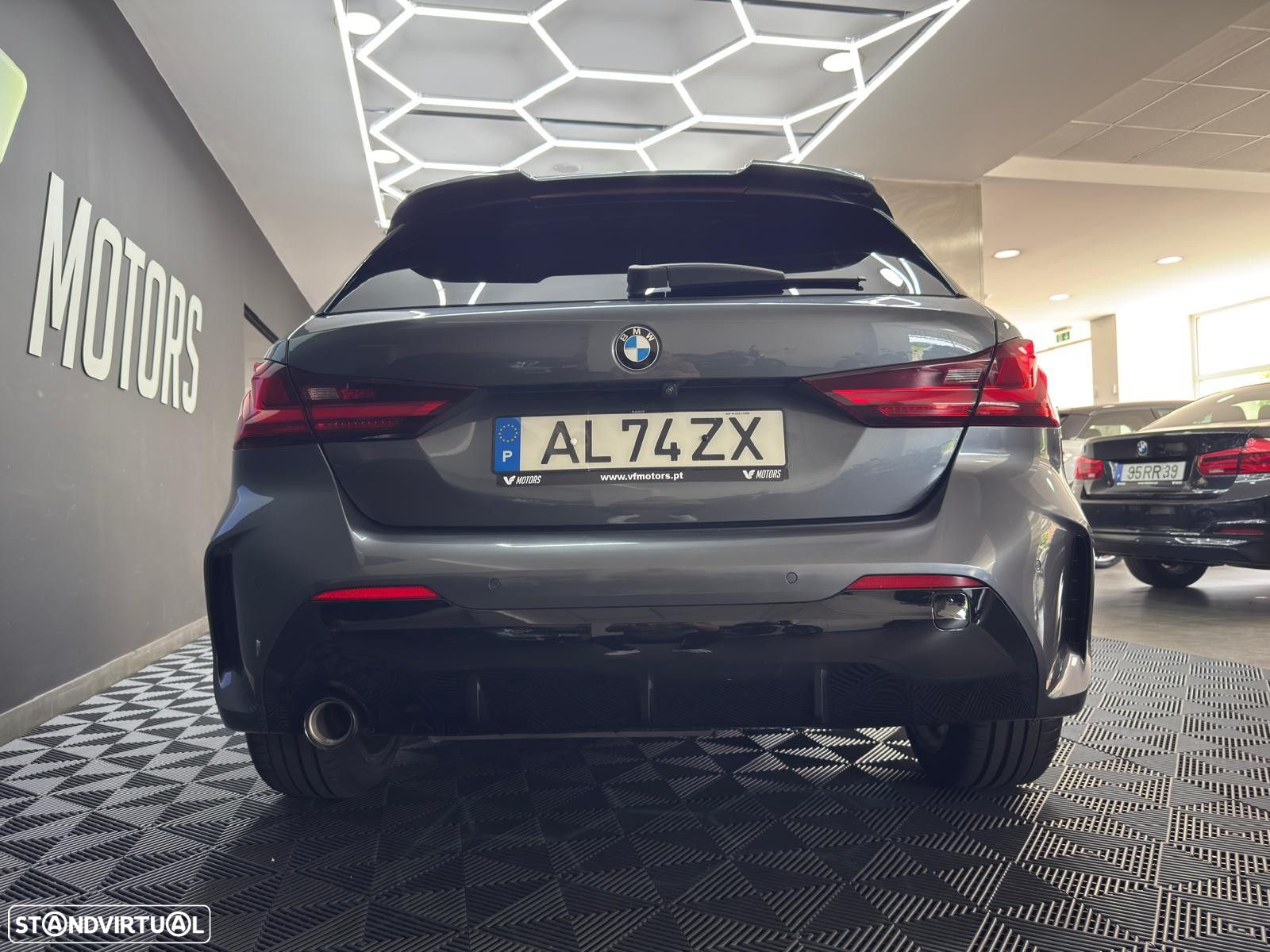 BMW 116 d Pack Desportivo M Auto - 11
