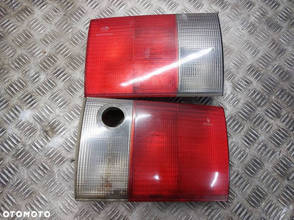 LAMPA LEWY TYŁ + PRAWY TYŁ W KLAPĘ AUDI 80 B4 SEDAN 8A0945094H 8A0945093D - 1