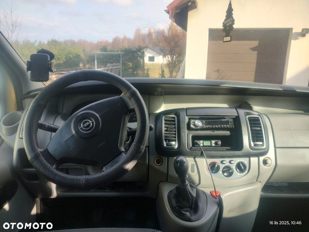 Opel Vivaro L2H1 2.9t - 8