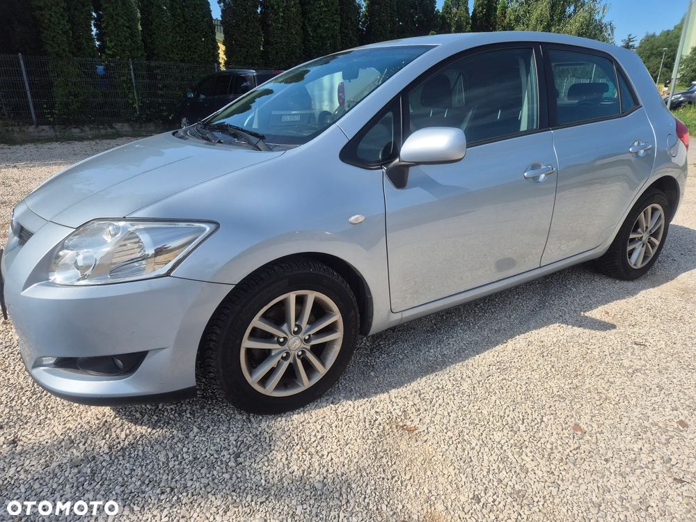 Toyota Auris 1.6 VVT-i Prestige - 2