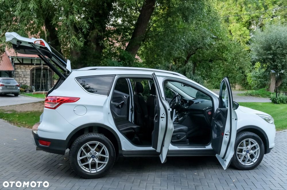 Ford Kuga - 31