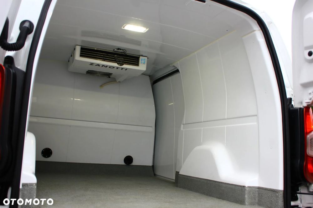 Toyota Proace City CHŁODNIA 1.5D-4D 102KM LONG L2 3 Osobowy - 40