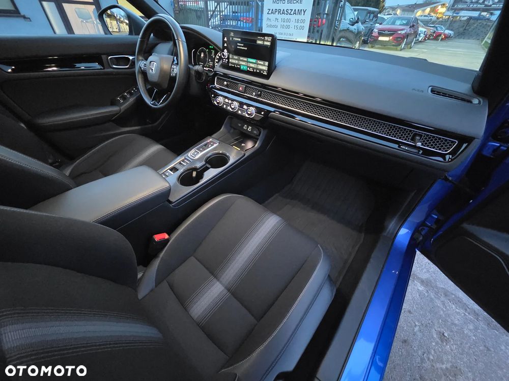 Honda Civic 2.0 i-MMD Sport CVT - 12