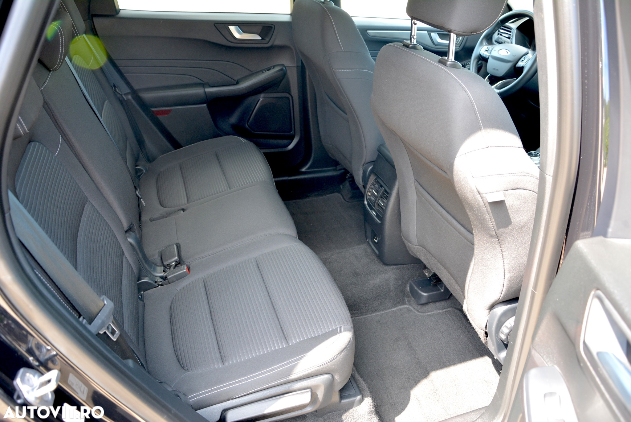 Ford Kuga 1.5 EcoBlue Aut. TITANIUM - 23