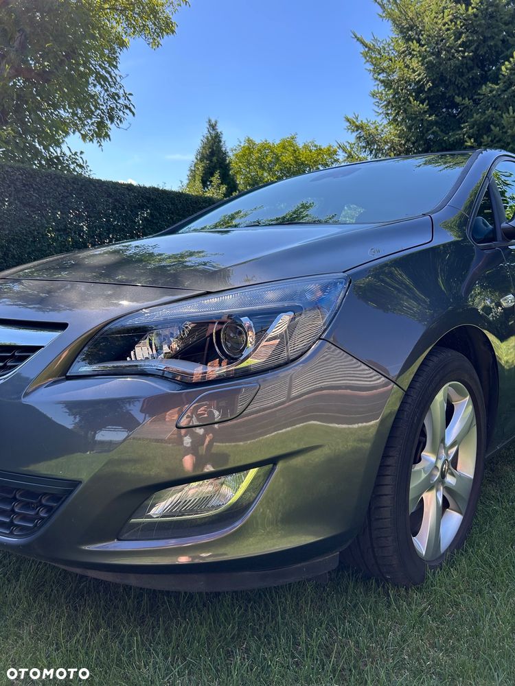 Opel Astra 1.4 T Cosmo - 7