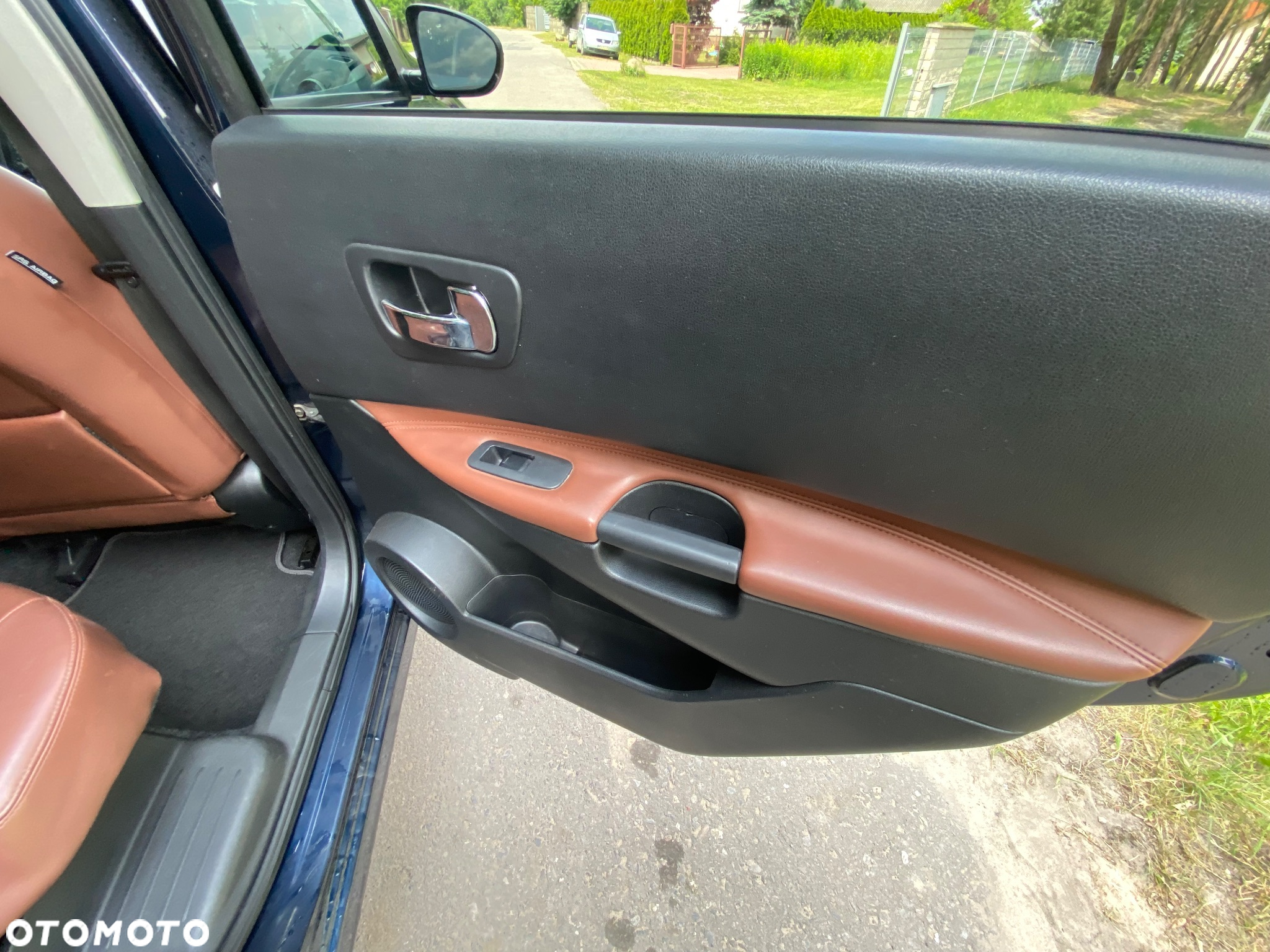 Nissan Qashqai+2 - 18