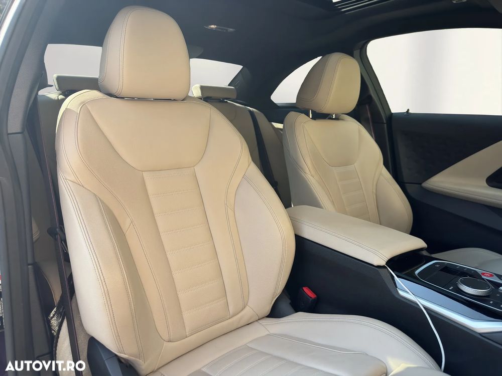 BMW M2 M240i xDrive AT - 16