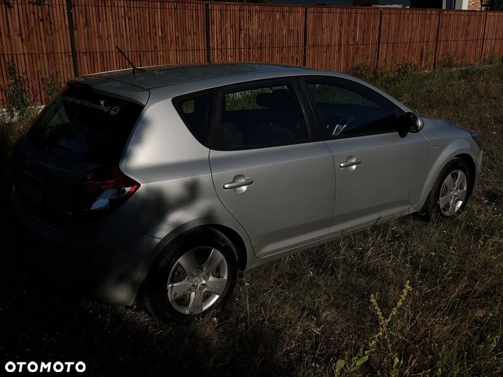 Kia Ceed 1.4 Comfort - 31