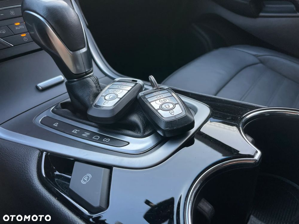 Ford Edge - 17