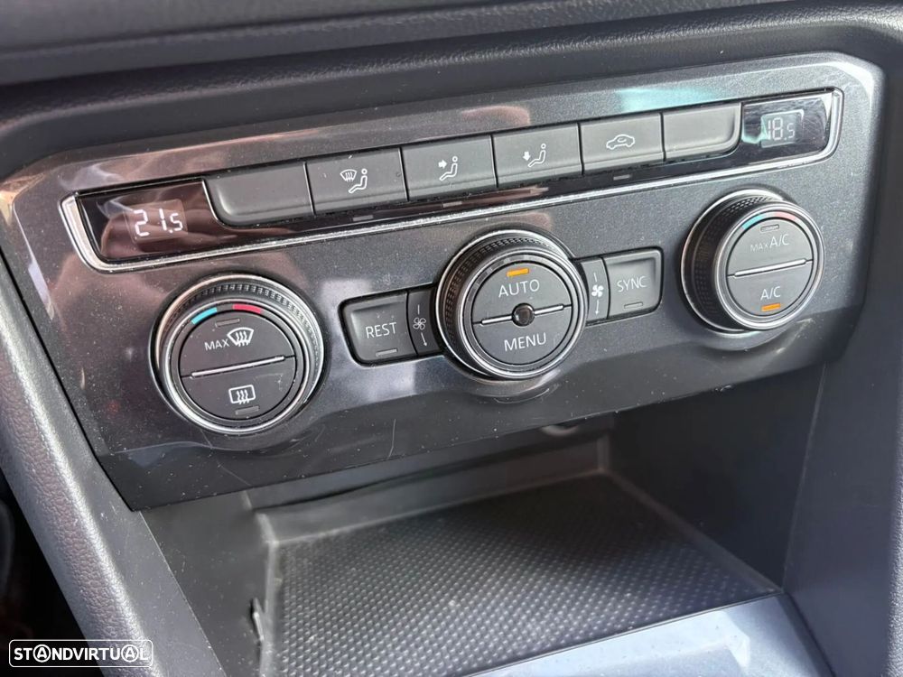 VW Tiguan 2.0 TDI R-Line - 48