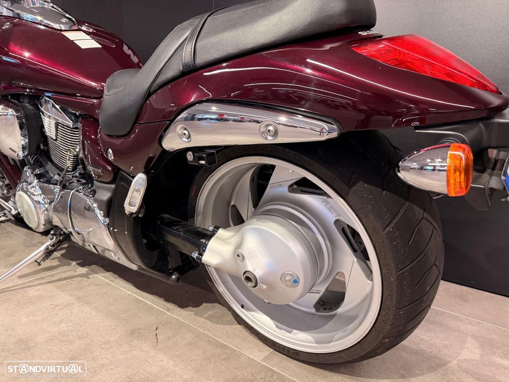 Suzuki Intruder - 9