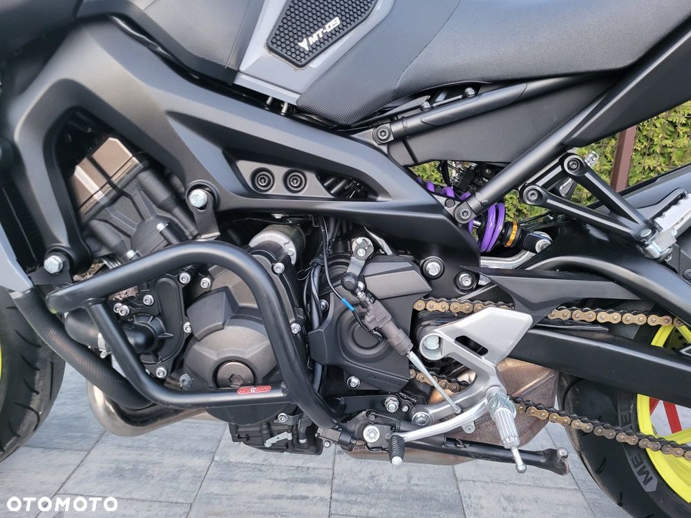 Yamaha MT - 12