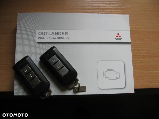 Mitsubishi Outlander 2.0 Intense + SDA 4WD CVT - 39