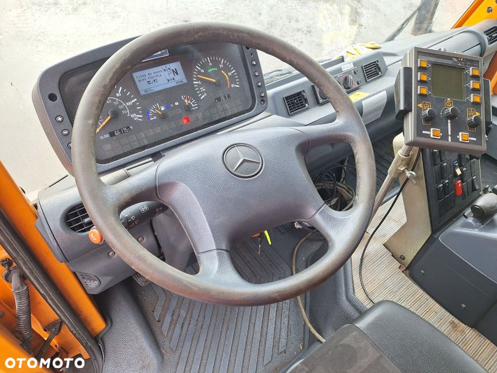 Versalift Unimog U400 4X4+ Stratos B30 24 Valn + Shmidt Kl V32 - 13