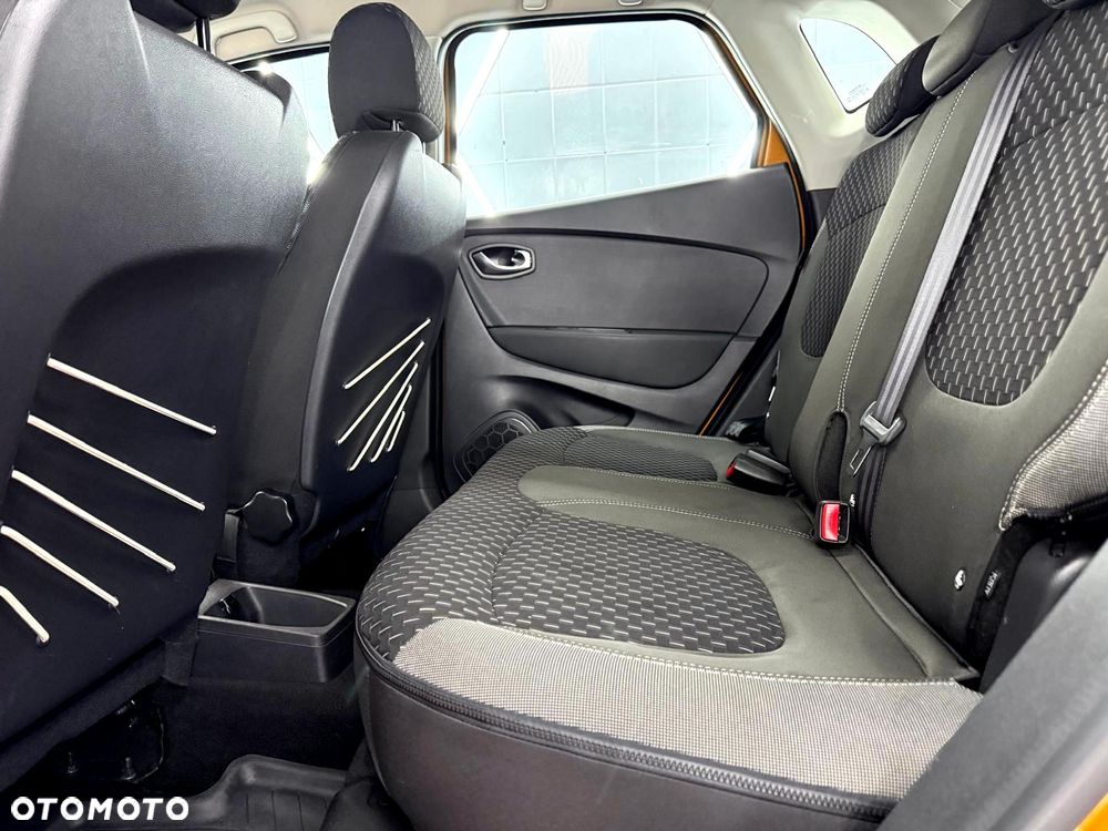Renault Captur - 23