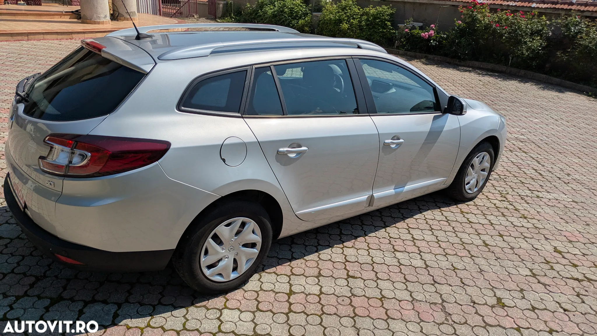 Renault Megane dCi 110 FAP Paris Business - 10