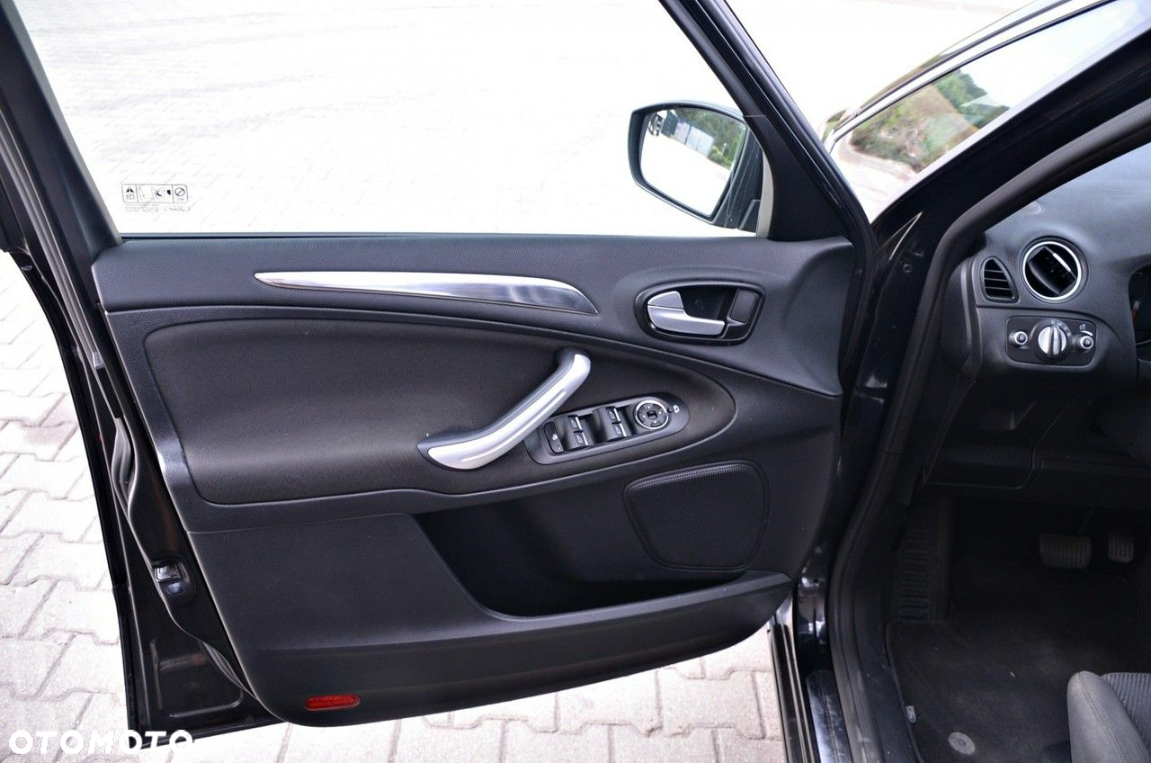 Ford S-Max - 20