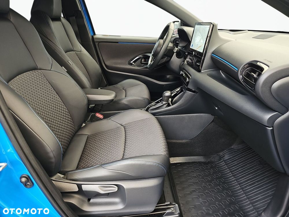 Toyota Yaris - 18