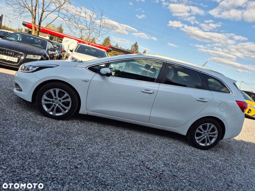 Kia Ceed 1.6 CRDi 128 Platinum Edition - 6