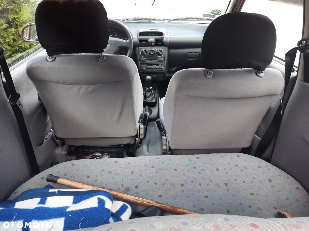 Opel Corsa - 3
