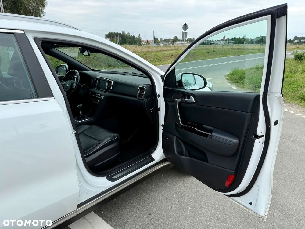 Kia Sportage 2,0 CRDI AWD GT Line - 28