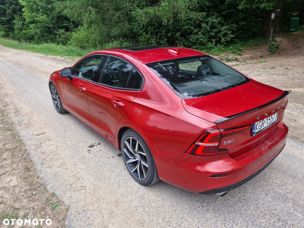 Volvo S60 T6 AWD Momentum Pro - 4