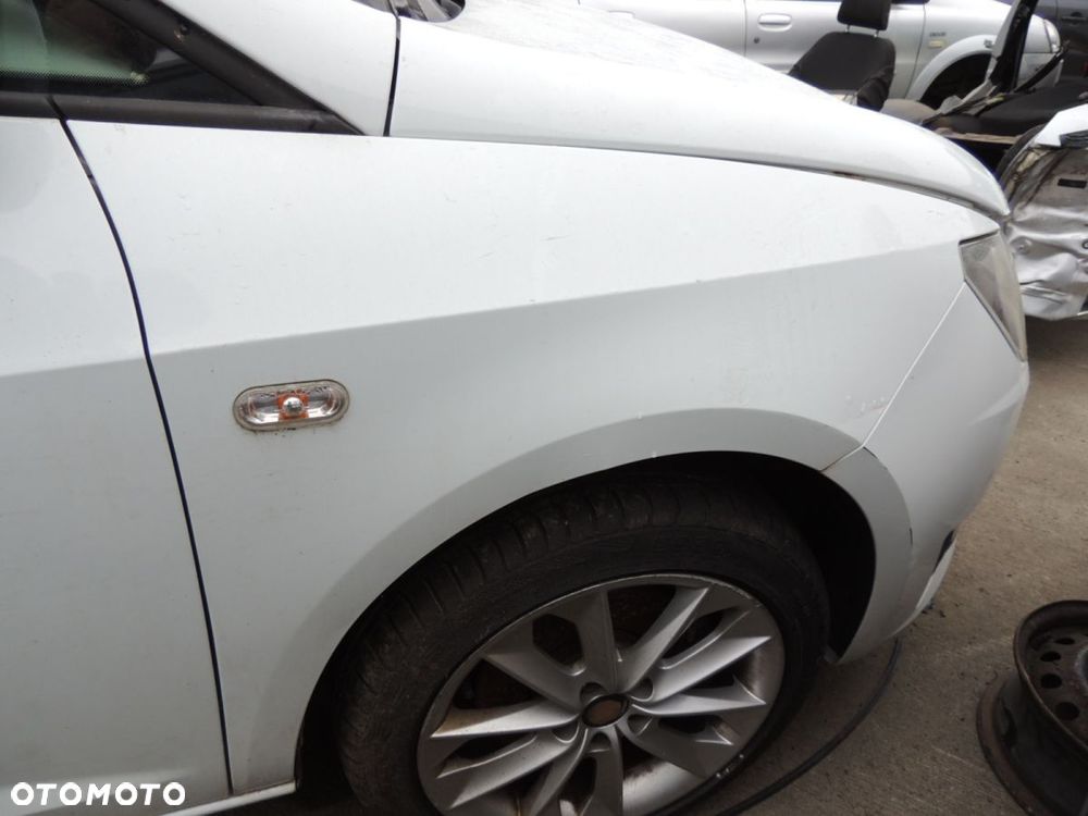 Ćwiartka nadwozia prawy przód Seat Ibiza 4 6J FR '13 lift - 1