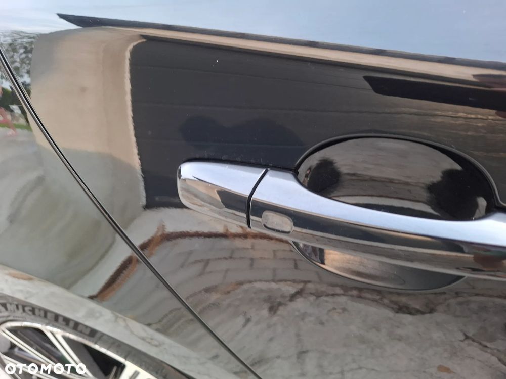 Volvo V60 D6 AWD Plug-in Hybrid R-Design Momentum - 21