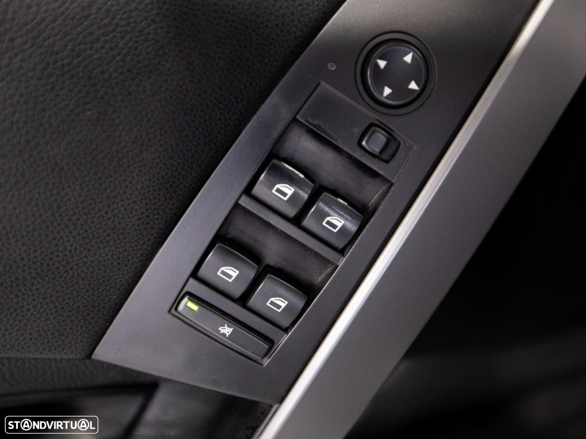 BMW 525 d Touring - 12