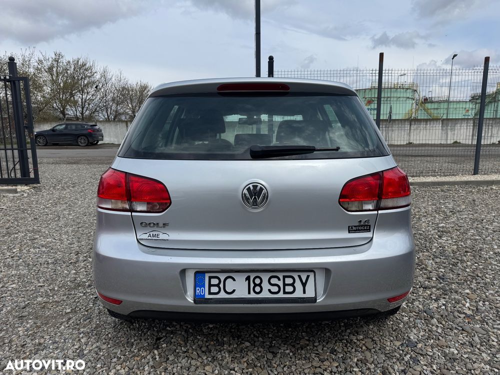 Volkswagen Golf 1.6 Highline - 6