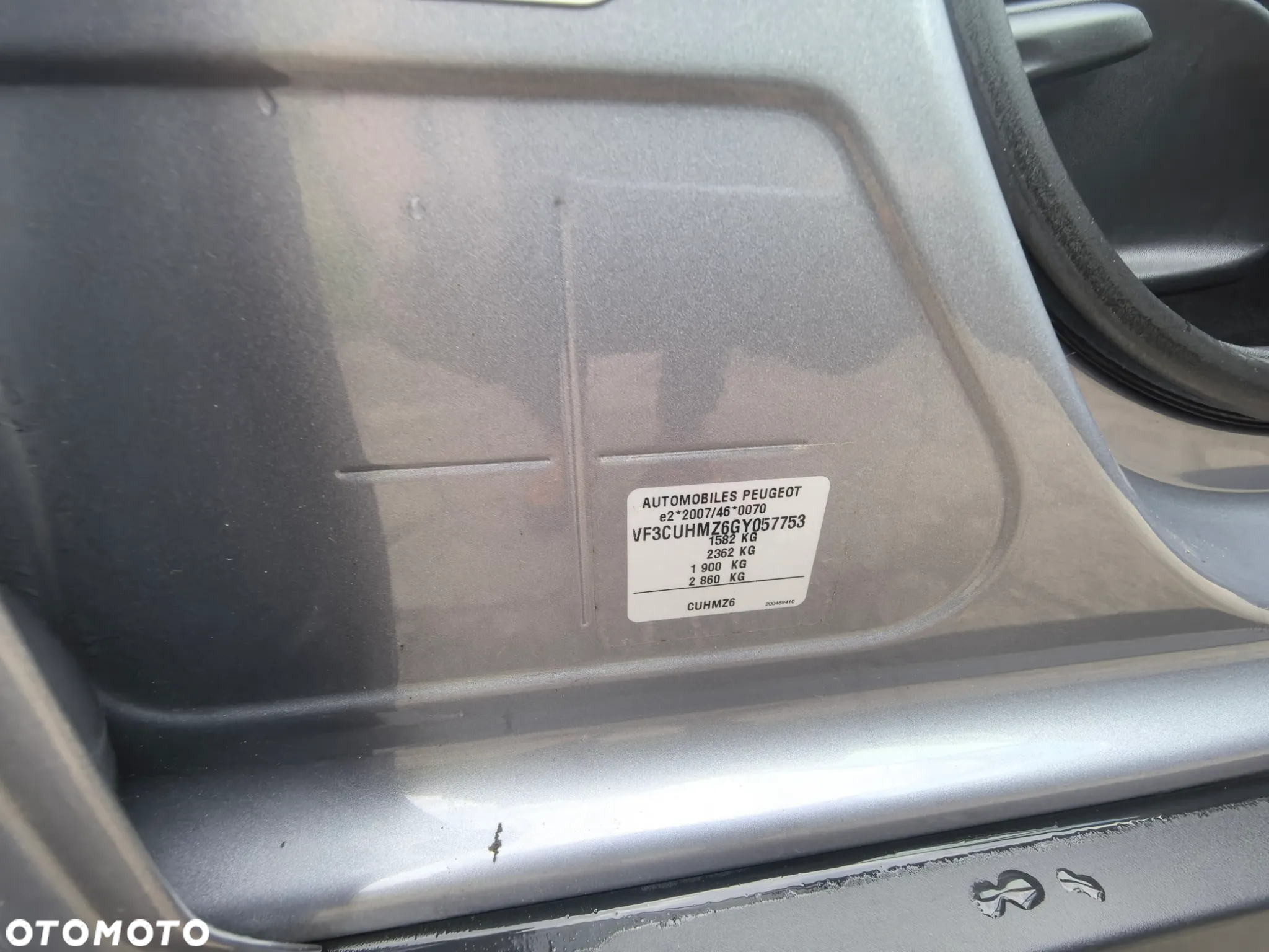 Peugeot 2008 1.2 VTi Allure - 37