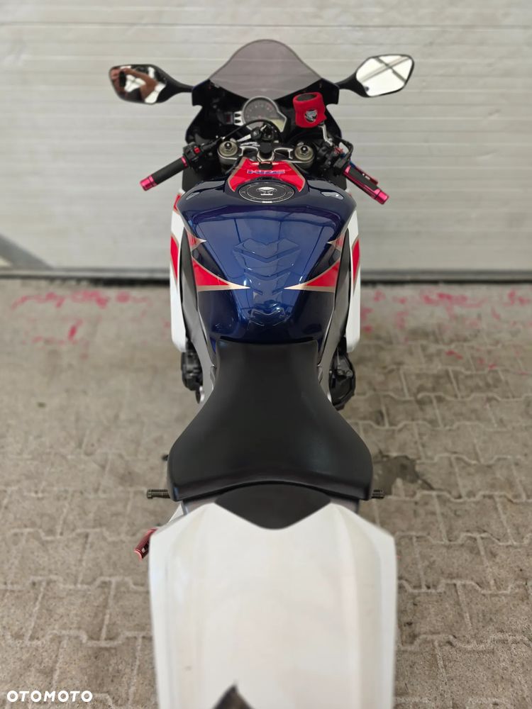 Honda CBR - 33