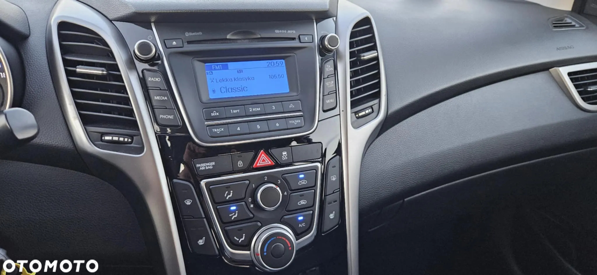 Hyundai i30 1.6 CRDi BlueDrive Go - 25