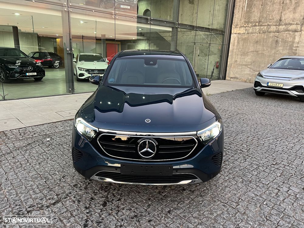 Mercedes-Benz EQB 250+ Progressive - 3