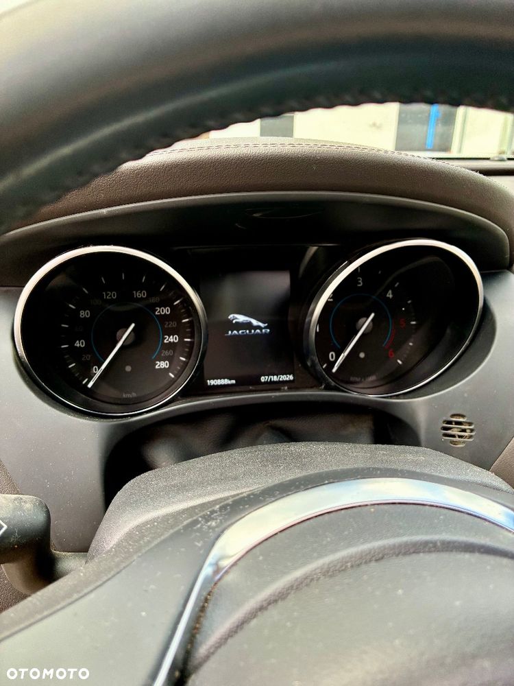 Jaguar F-Pace 2.0 i4D AWD Prestige - 5