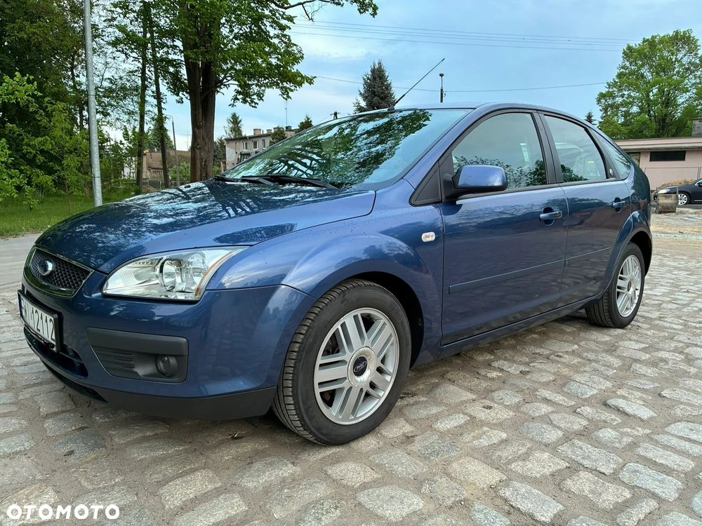 Ford Focus 2.0 Ghia - 13