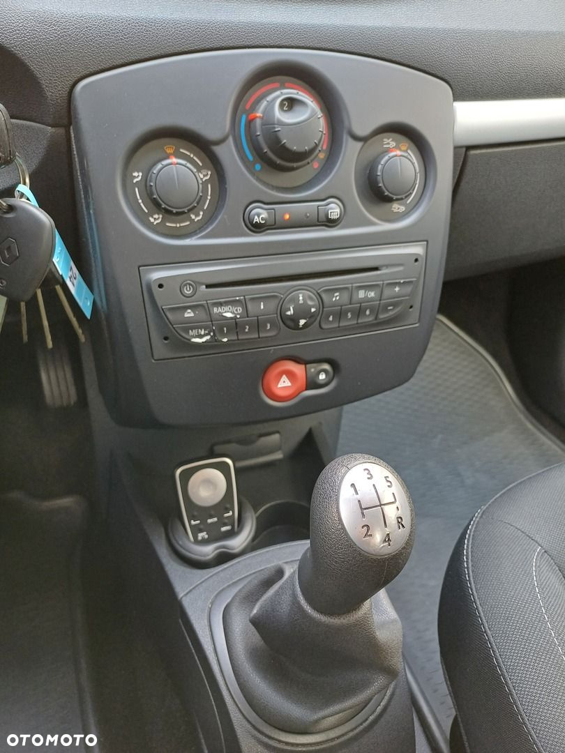 Renault Clio 1.5 dCi Authentique - 15