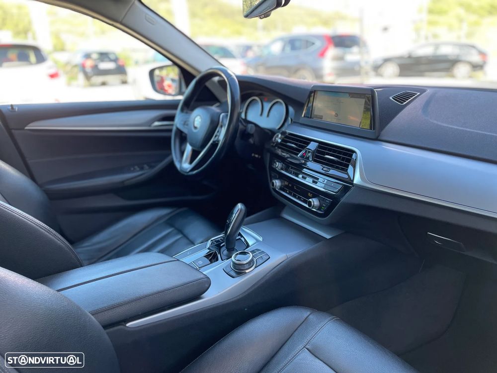 BMW 520 d Line Luxury Auto - 11