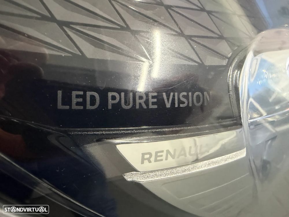Renault Clio - 25