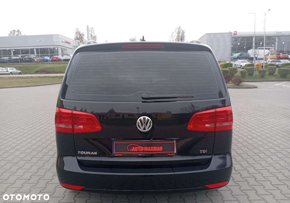 Volkswagen Touran - 9