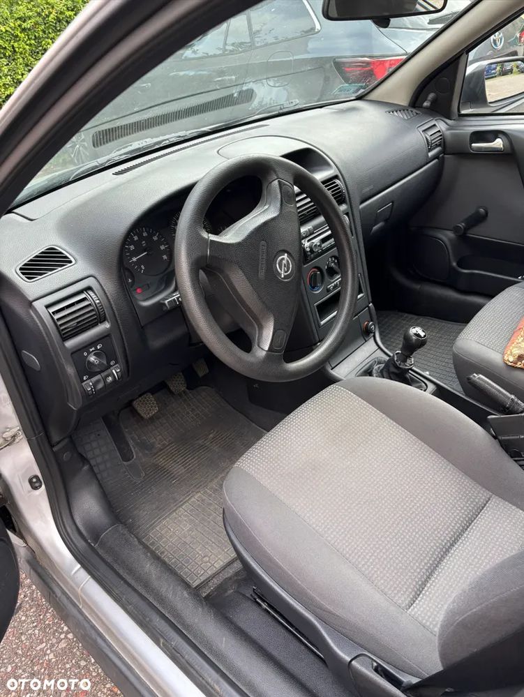 Opel Astra 2009 photo 5