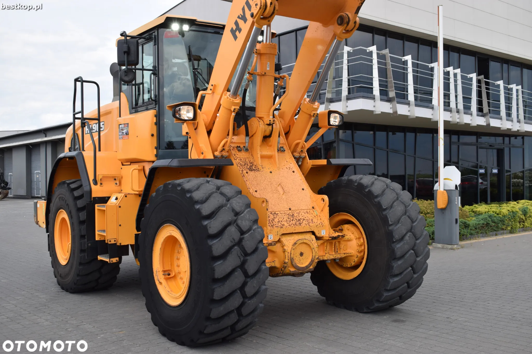 Hyundai HL965 - 16