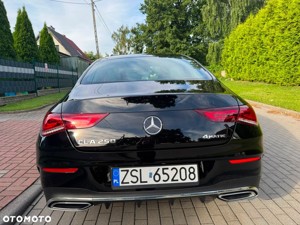 Mercedes-Benz CLA 250 4Matic 7G-DCT AMG Line - 5